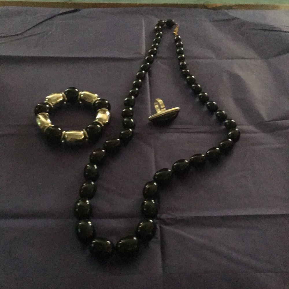 Black jewelry set